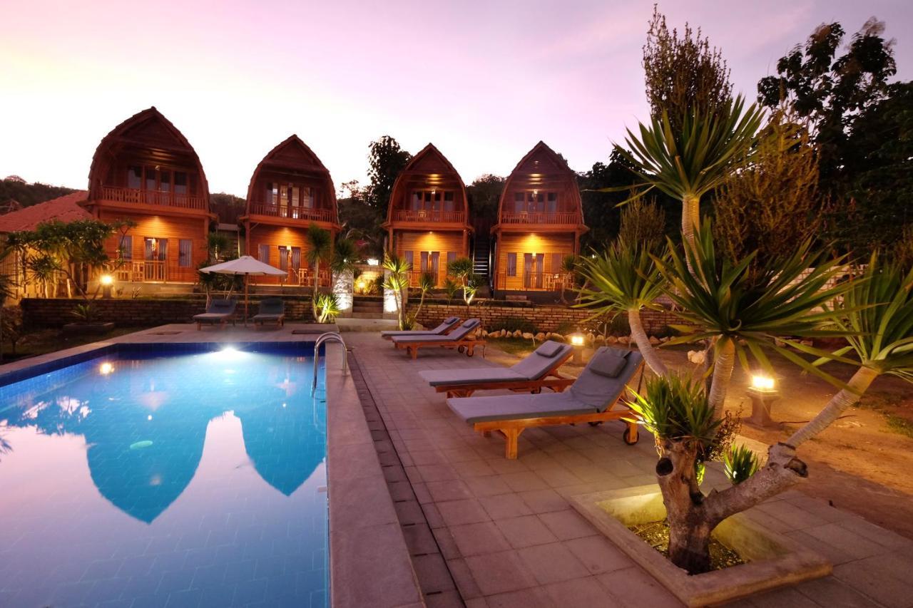 Adara Beach Huts Batununggul Exterior photo