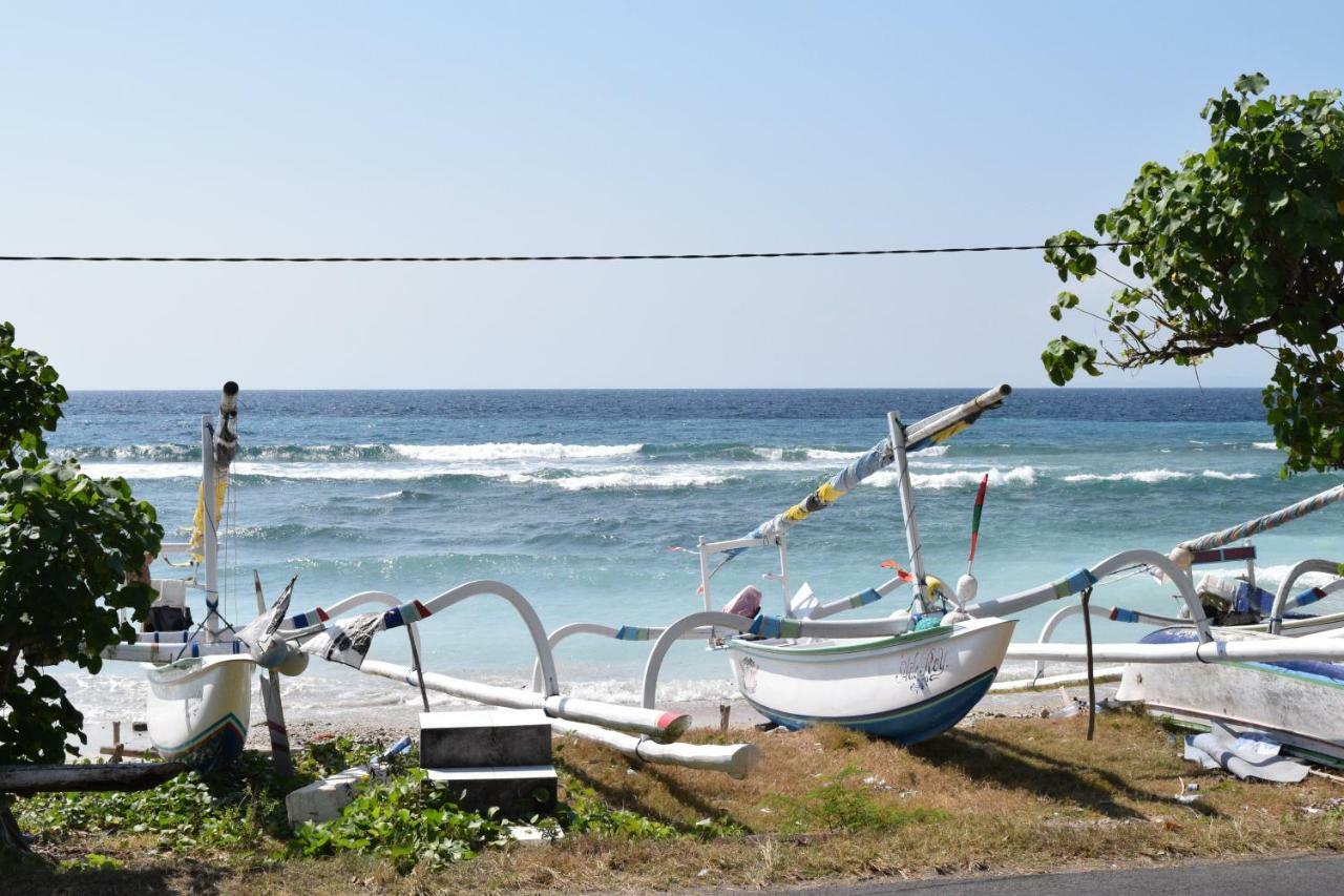 Adara Beach Huts Batununggul Exterior photo